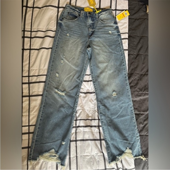 Circus NY Jeans Size 26 Blue High Waist Slouchy in Looking Glass - Picture 2 of 6
